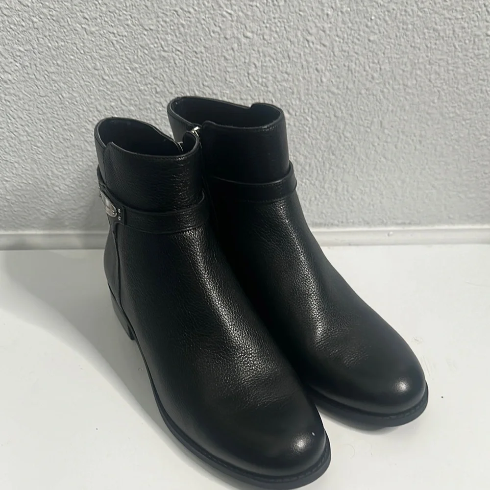 Michael kors black leather ankle boots size 10 great  Women's Black Ankle Boots